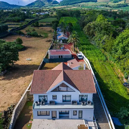 Apice - By Azores Πανσιόν 4*