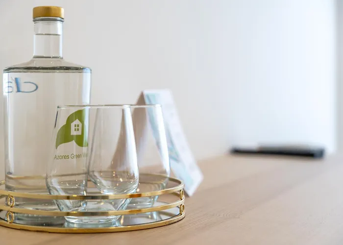 Πανσιόν Apice - By Azores São Vicente Ferreira