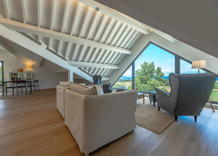 Apice - By Azores Πανσιόν