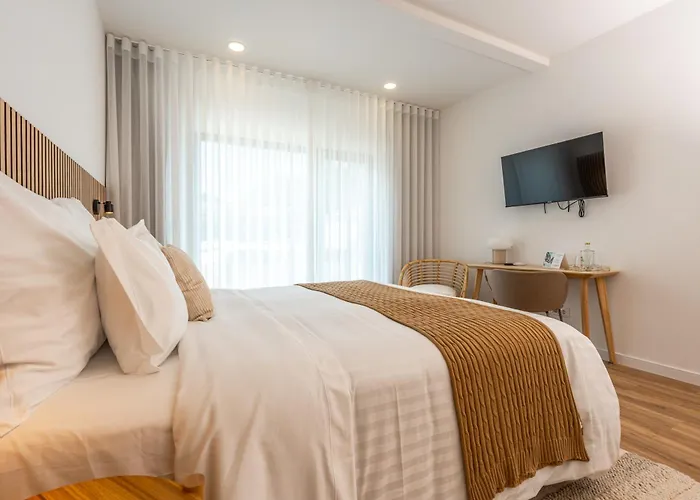 Πανσιόν Apice - By Azores São Vicente Ferreira