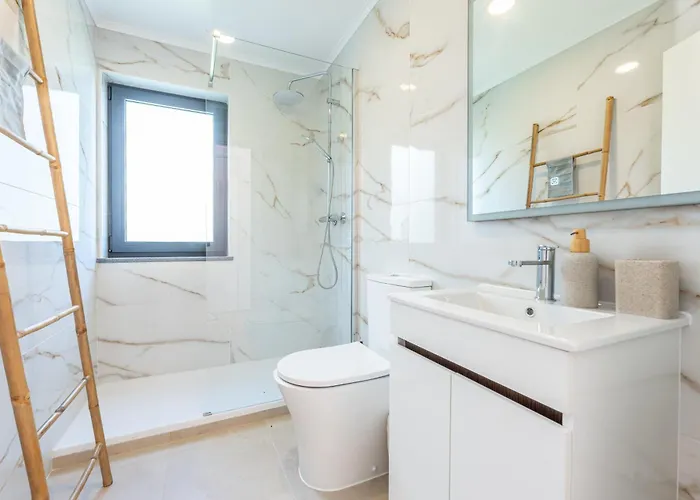 Apice - By Azores Πανσιόν