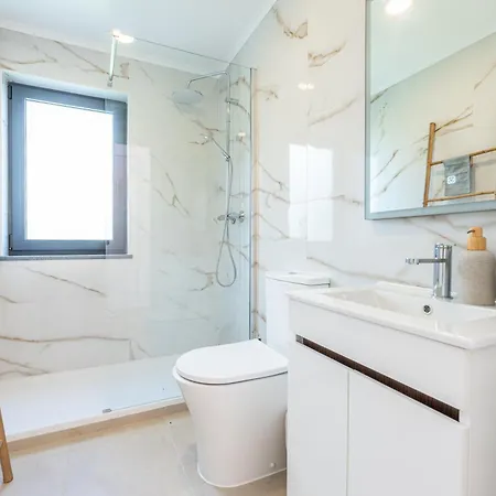 Apice - By Azores بيت ضيافة