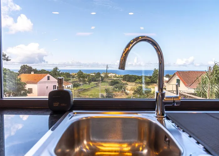 Apice - By Azores Vendégház 4*