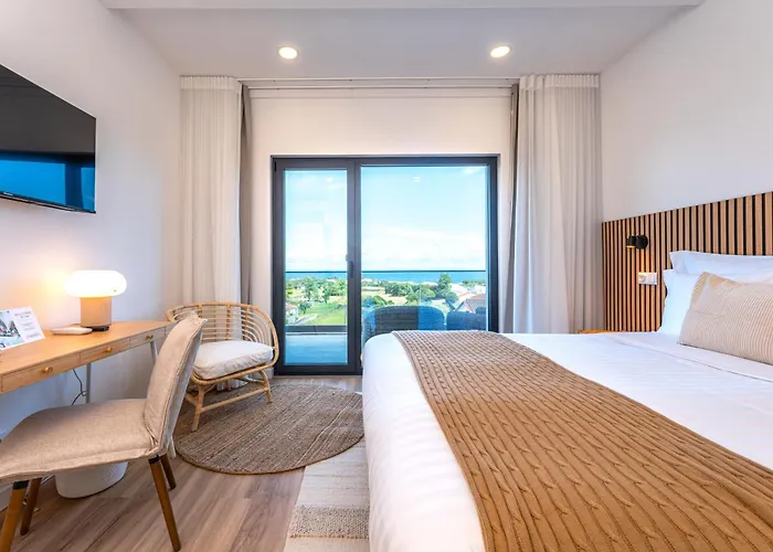 Apice - By Azores São Vicente Ferreira